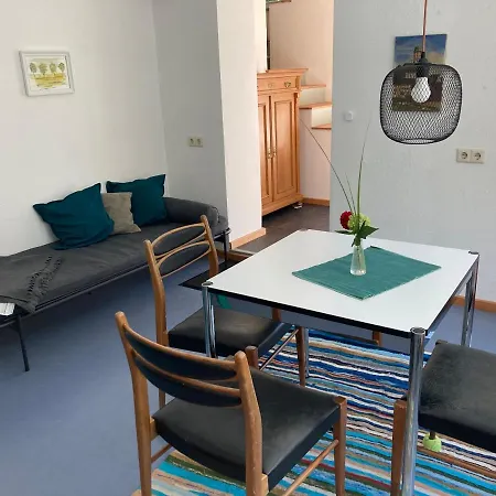 Blaues Haus - Im Grunen, Doch Zentral Daire Messkirch
